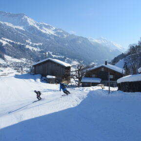 Ferienhaus Cresta an der Talabfahrt Davos Parsenn nach Küblis
